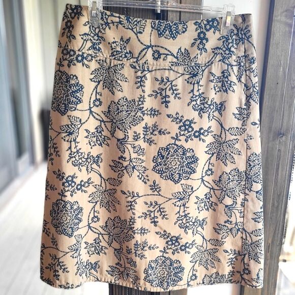 Eddie Bauer Gorgeous Stamp Print Floral Midi Skirt - Picture 1 of 5